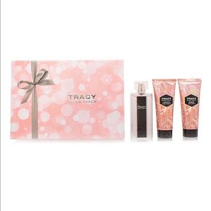 BNIB: TRACY by Ellen Tracy 2.5 oz EDP 3-piece gift set
